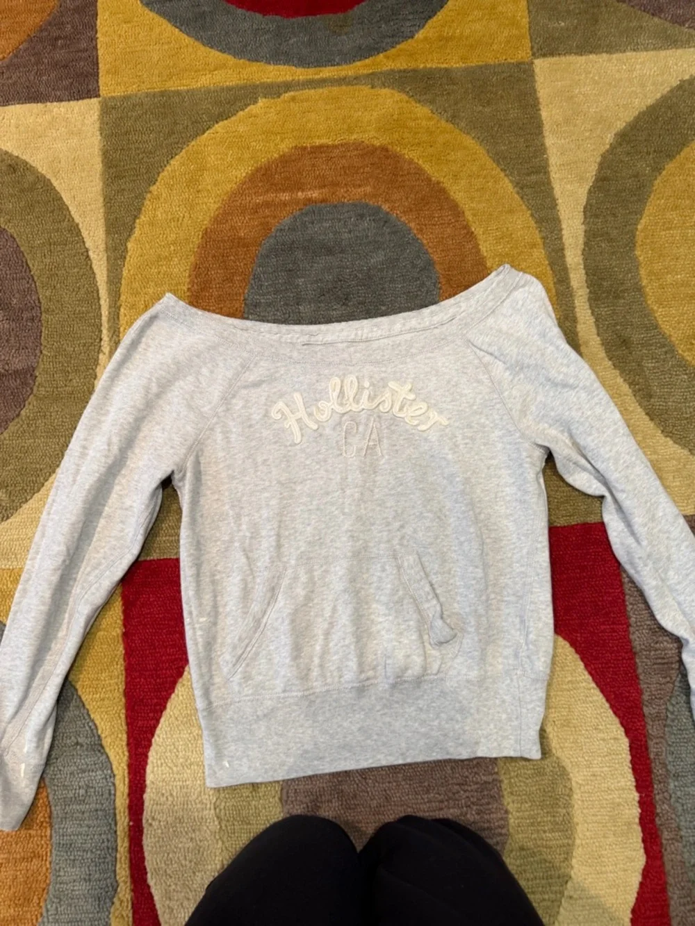Hollister Co. Y2K Style Off The Shoulder Sweatshirt Size Medium See All Pics - Picture 3 of 7